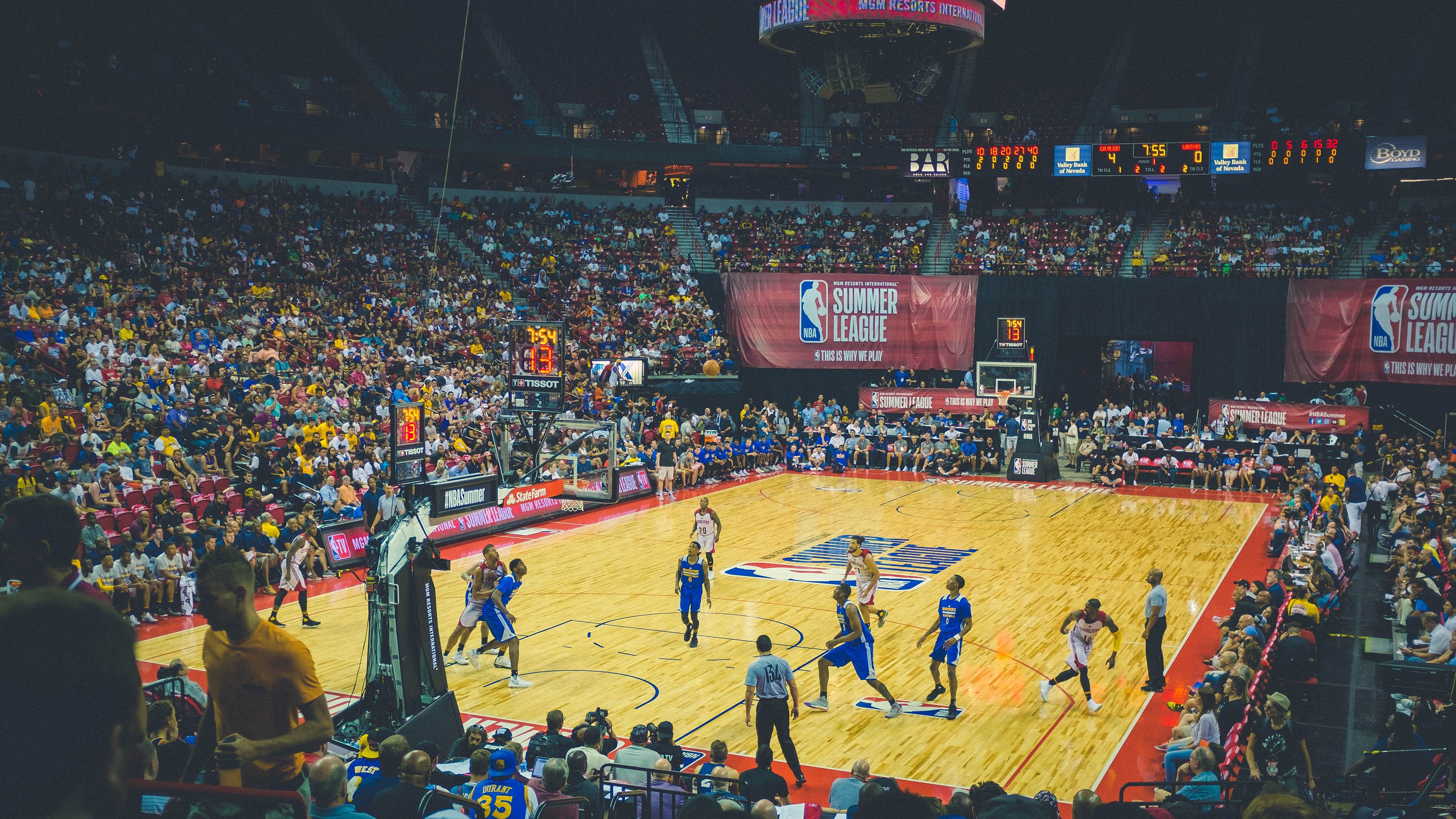 开云体育入口-欧冠半决赛焦点战！挪威国家队爆冷击败丹麦，足球世界热议国家队欧冠化现象