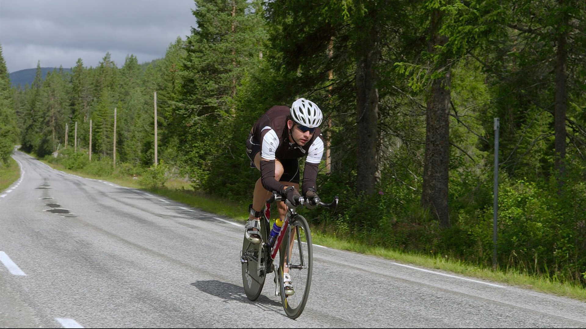 开云体育APP下载-德甲争冠夜的英雄！帕尔默的致命一击如何让联赛天平倾斜？